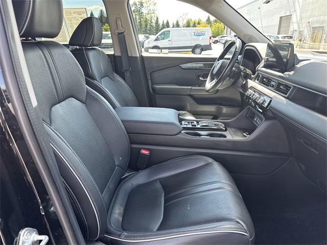 used 2023 Honda Pilot car, priced at $42,469