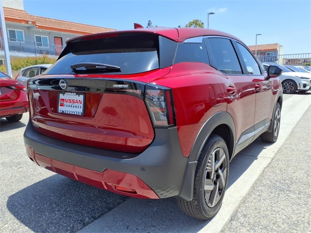 new 2025 Nissan Kicks car, priced at $25,254