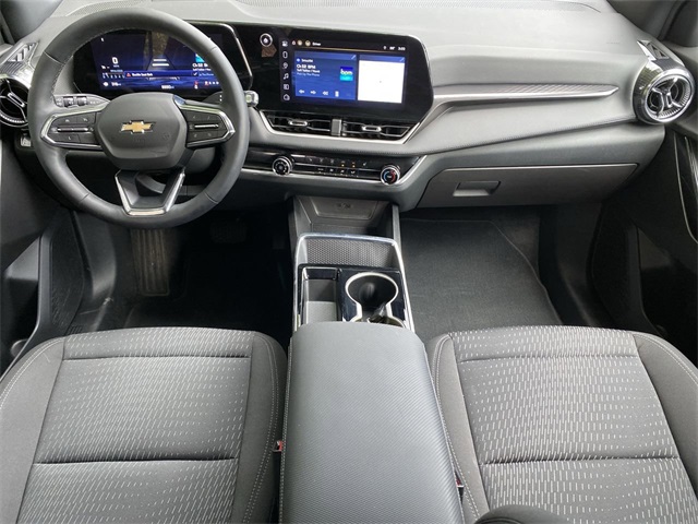 used 2025 Chevrolet Equinox car, priced at $30,987