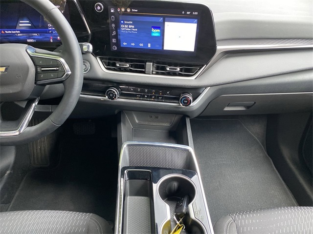 used 2025 Chevrolet Equinox car, priced at $30,987