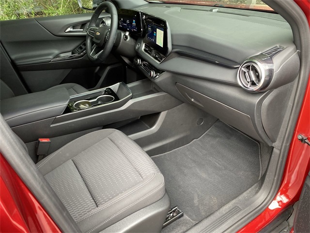 used 2025 Chevrolet Equinox car, priced at $30,987