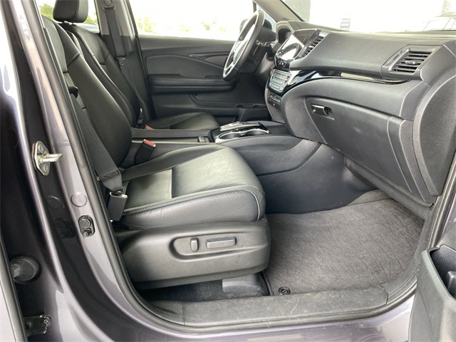 used 2020 Honda Pilot car, priced at $29,982