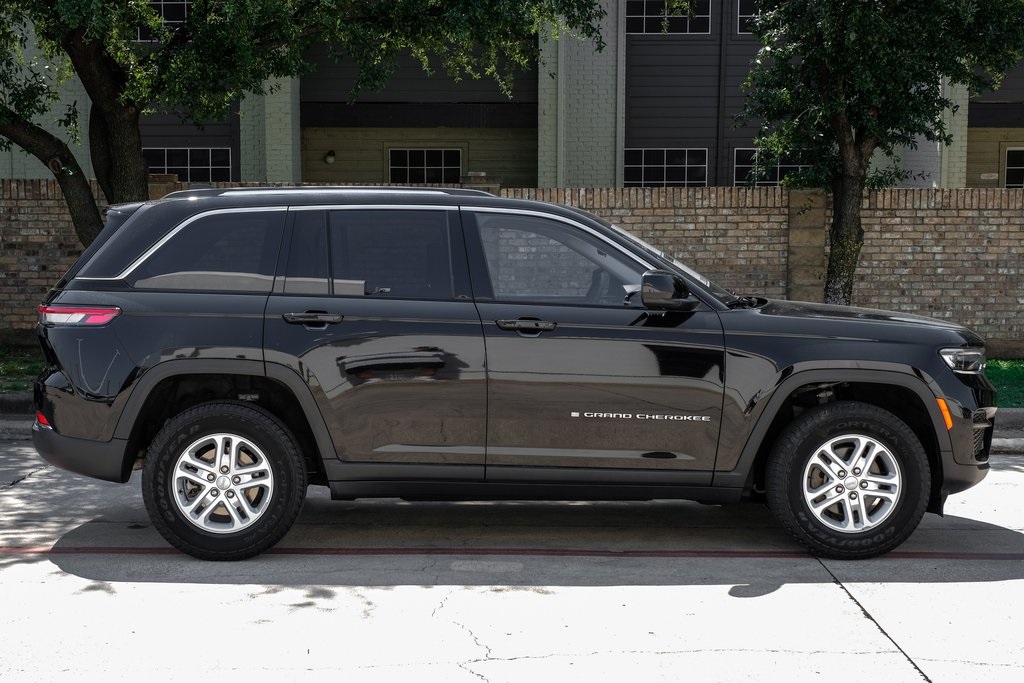 used 2022 Jeep Grand Cherokee car, priced at $28,998