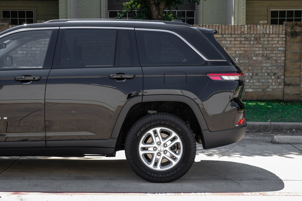 used 2022 Jeep Grand Cherokee car, priced at $28,998