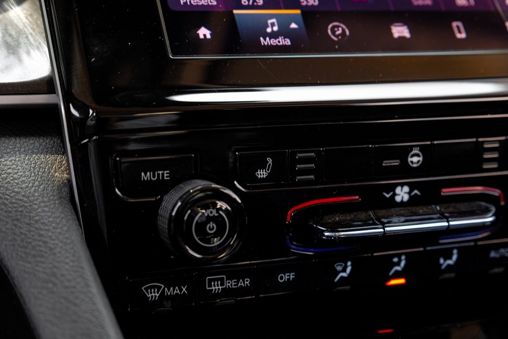 used 2022 Jeep Grand Cherokee car, priced at $28,998