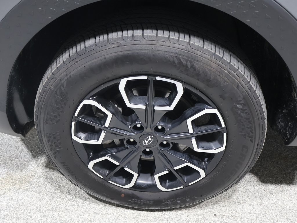 used 2024 Hyundai Santa Cruz car, priced at $27,500