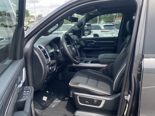 new 2025 Ram 1500 car, priced at $62,372