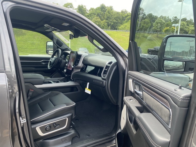 new 2025 Ram 1500 car, priced at $62,372