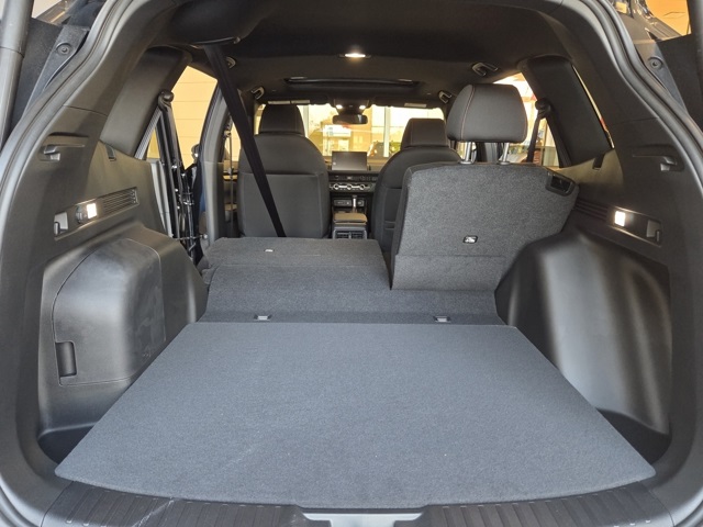 new 2026 Honda CR-V Hybrid car, priced at $40,250