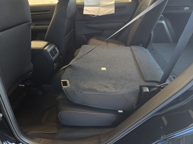 new 2026 Honda CR-V Hybrid car, priced at $40,250