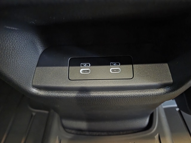 new 2026 Honda CR-V Hybrid car, priced at $40,250