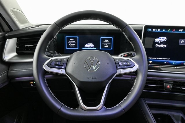 new 2025 Volkswagen Tiguan car, priced at $39,166