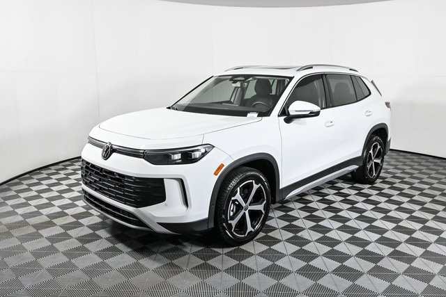 new 2025 Volkswagen Tiguan car, priced at $39,166