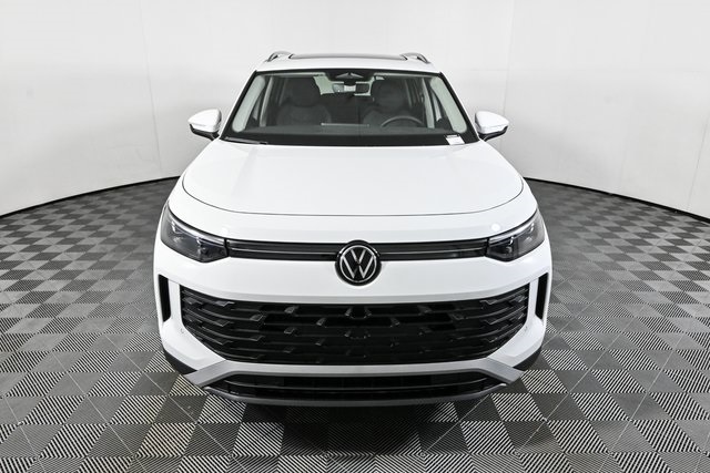 new 2025 Volkswagen Tiguan car, priced at $39,166