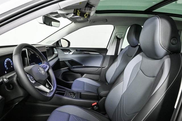 new 2025 Volkswagen Tiguan car, priced at $39,166