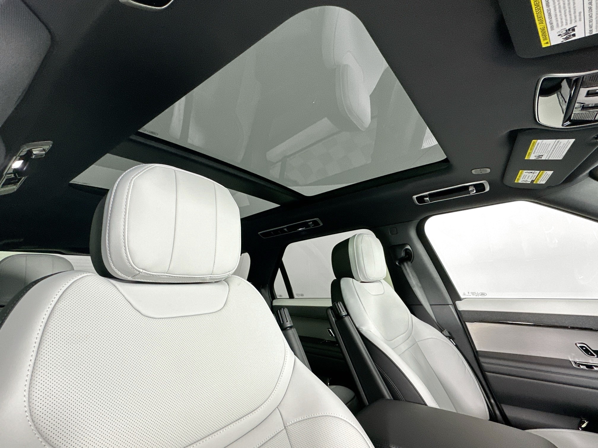 new 2025 Land Rover Range Rover Sport car, priced at $101,655