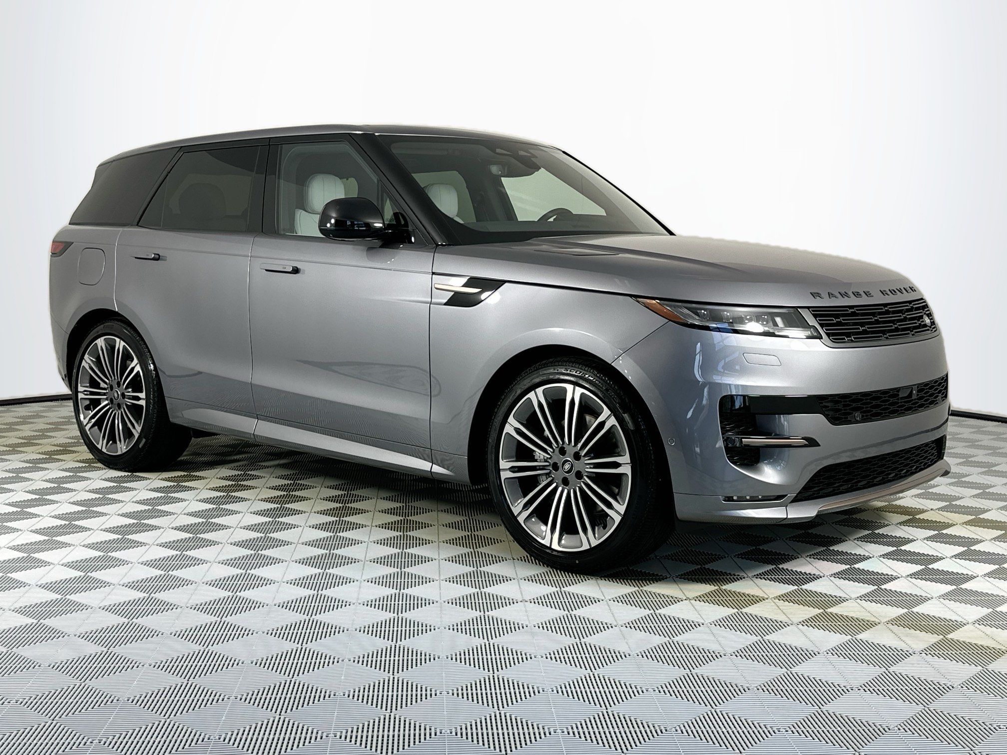 new 2025 Land Rover Range Rover Sport car, priced at $101,655