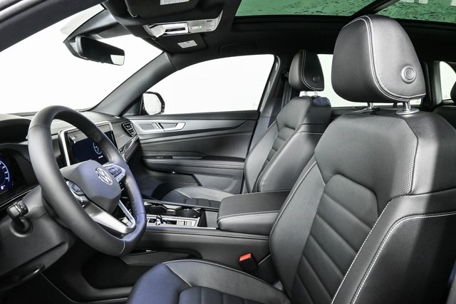 new 2025 Volkswagen Atlas Cross Sport car, priced at $51,143