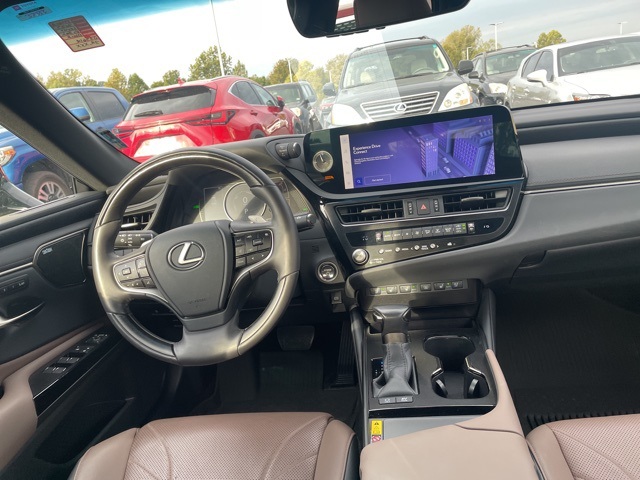 used 2023 Lexus ES car, priced at $39,340