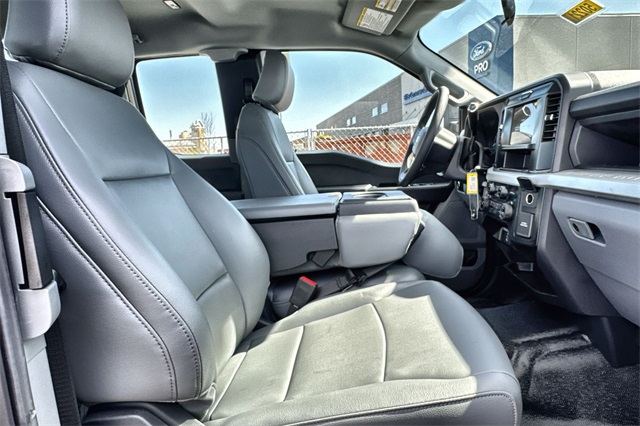 new 2025 Ford F-250SD car, priced at $52,344