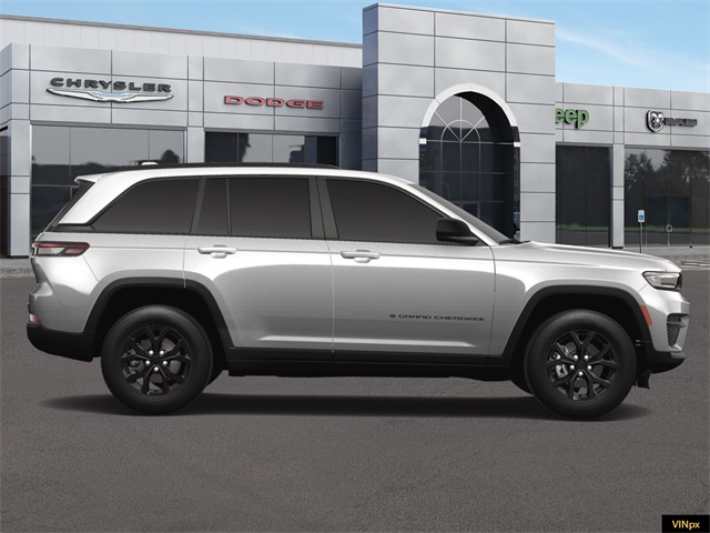 new 2025 Jeep Grand Cherokee car, priced at $40,745