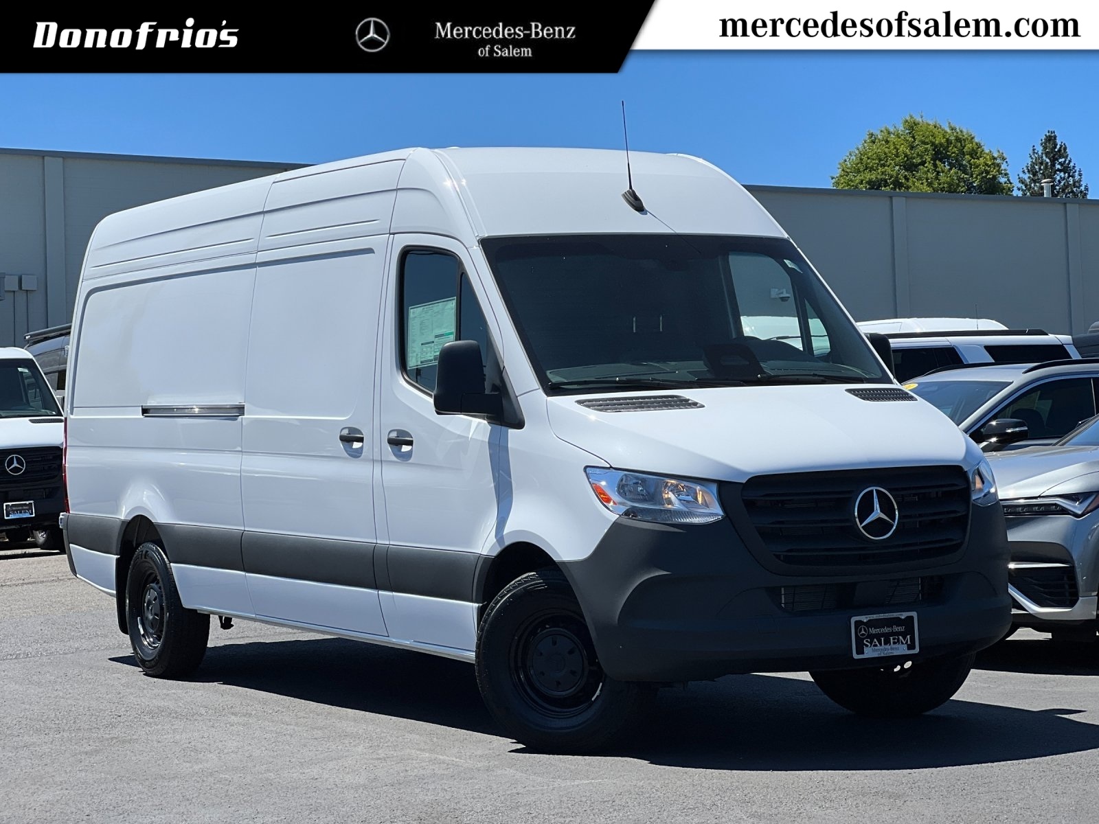 new 2025 Mercedes-Benz Sprinter 2500 car