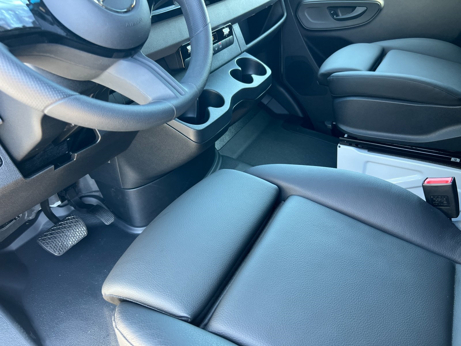 new 2025 Mercedes-Benz Sprinter 2500 car