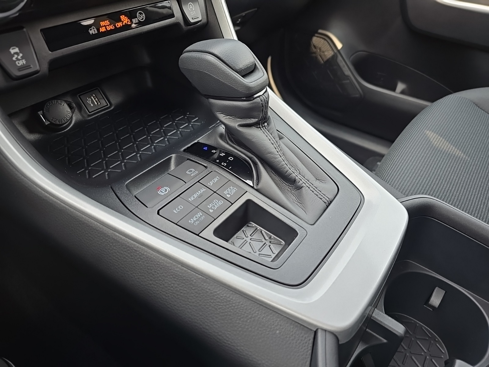 new 2025 Toyota RAV4 car, priced at $34,407