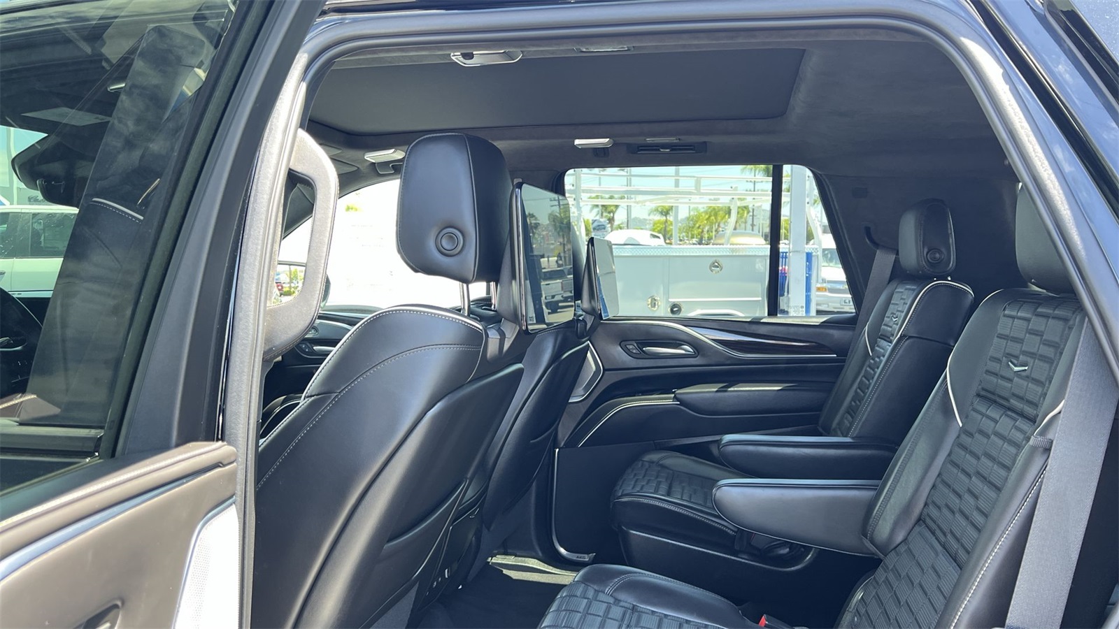 used 2022 Cadillac Escalade car, priced at $83,991