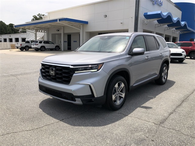 new 2025 Honda Pilot car, priced at $44,450