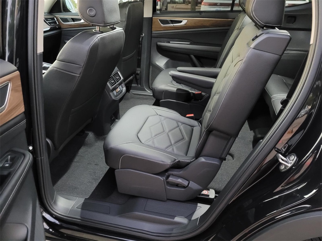 new 2026 Volkswagen Atlas car, priced at $42,239