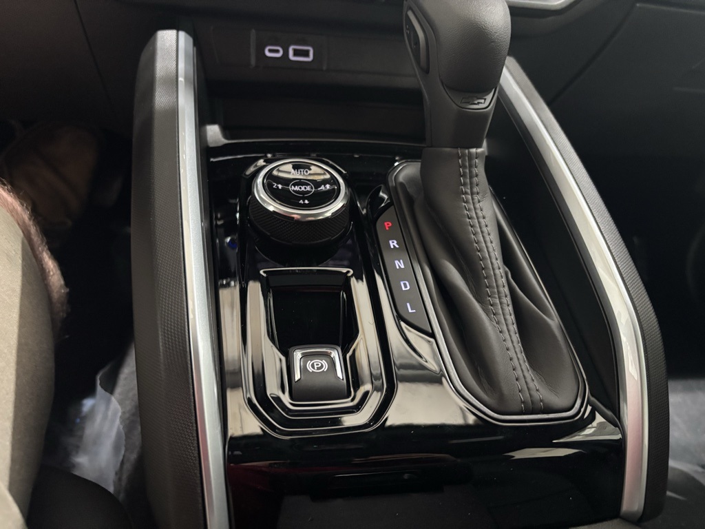 new 2025 Chevrolet Colorado car, priced at $44,888