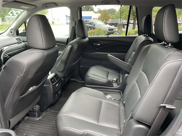 used 2022 Honda Pilot car, priced at $33,511