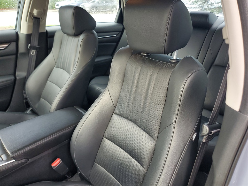 used 2022 Honda Accord car, priced at $23,409