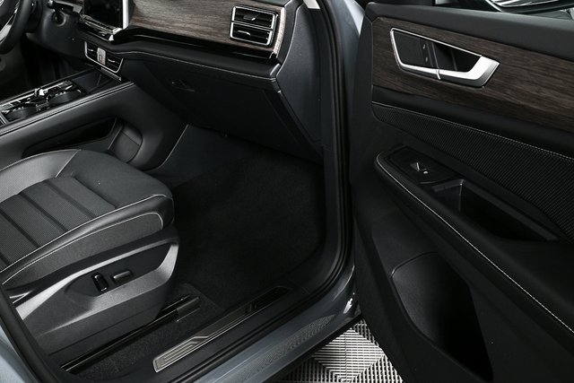 new 2026 Volkswagen Atlas car, priced at $53,802