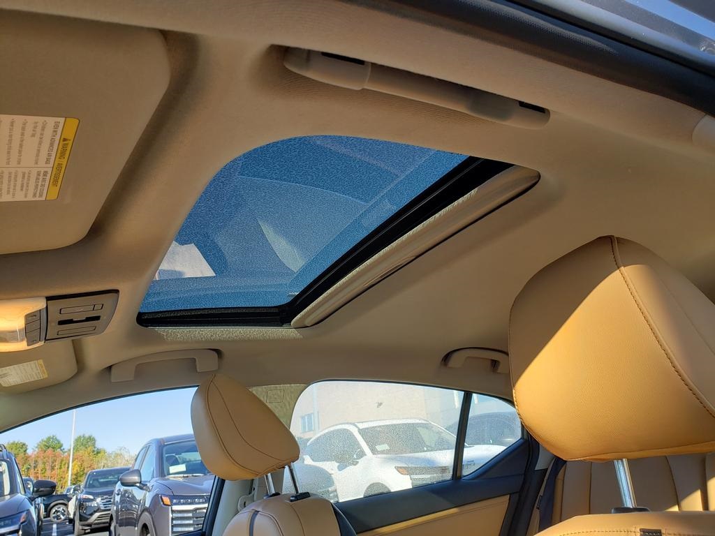 new 2025 Nissan Sentra car, priced at $24,690