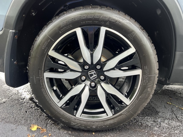 used 2022 Honda Pilot car, priced at $37,000