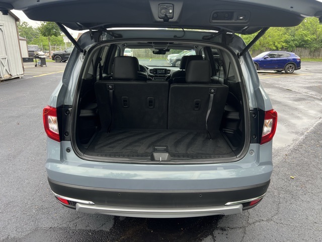 used 2022 Honda Pilot car, priced at $37,000