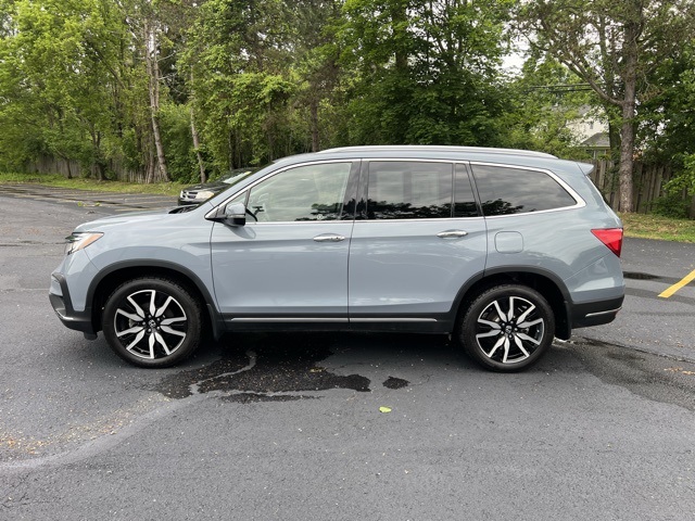used 2022 Honda Pilot car, priced at $37,000