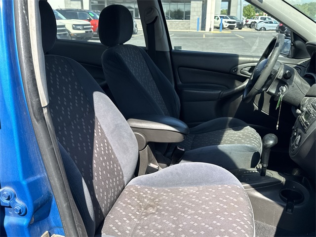 used 2001 Ford Focus car, priced at $4,999