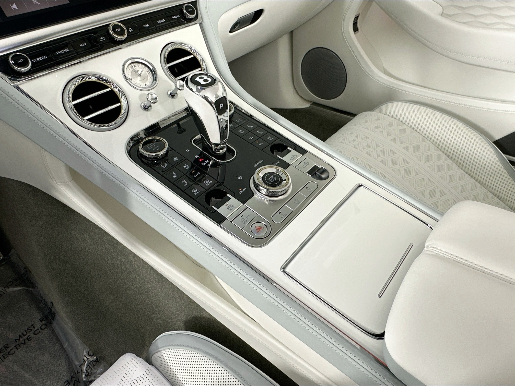 new 2025 Bentley Continental GTC car