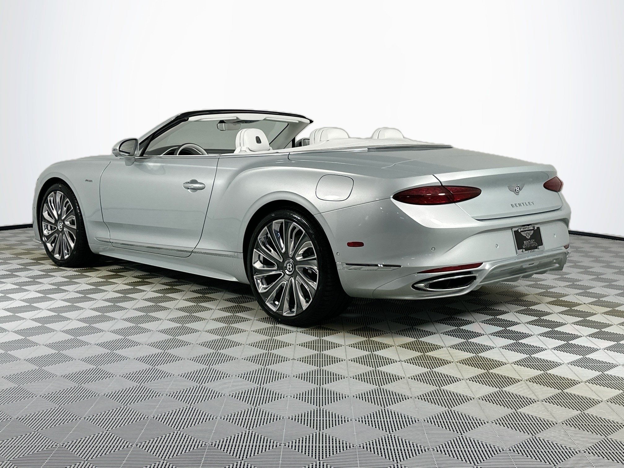 new 2025 Bentley Continental GTC car