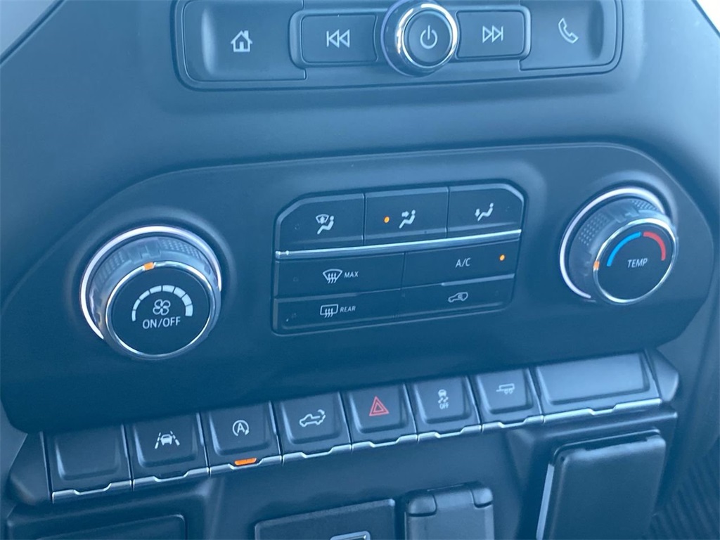 used 2022 Chevrolet Silverado 1500 car, priced at $33,991