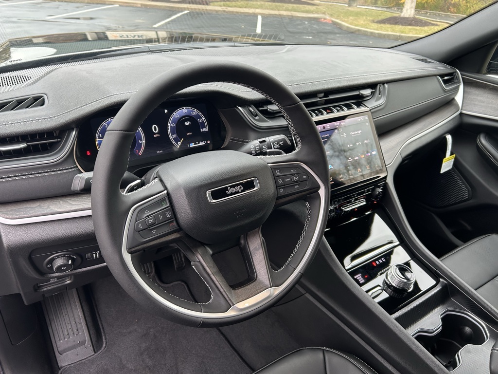 new 2025 Jeep Grand Cherokee L car, priced at $53,335