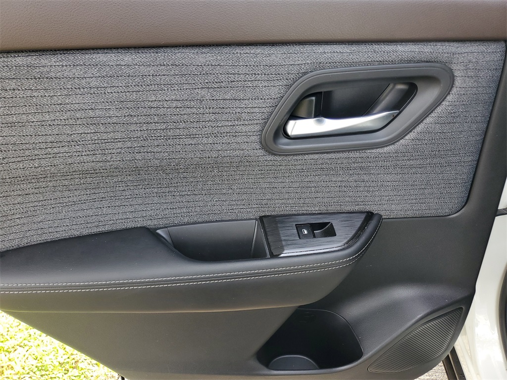 used 2023 Nissan Rogue car, priced at $19,889
