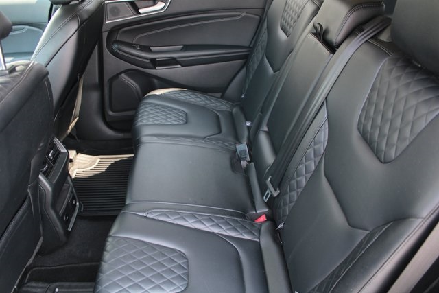 used 2024 Ford Edge car, priced at $27,000