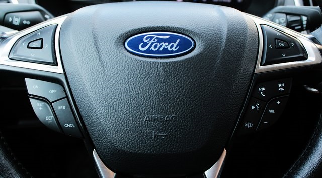 used 2024 Ford Edge car, priced at $27,000