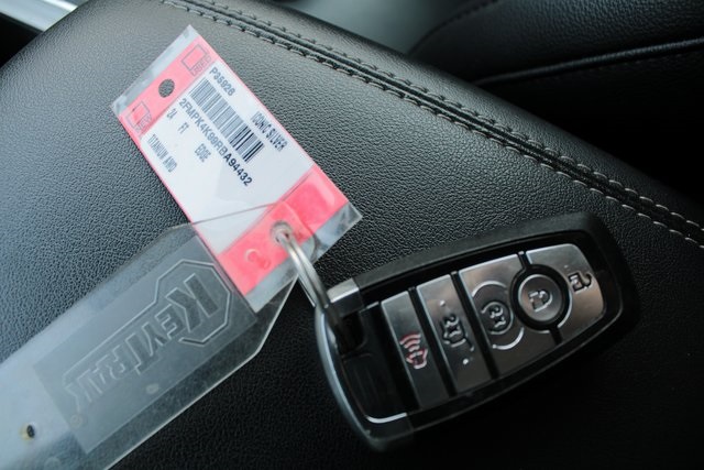 used 2024 Ford Edge car, priced at $27,000