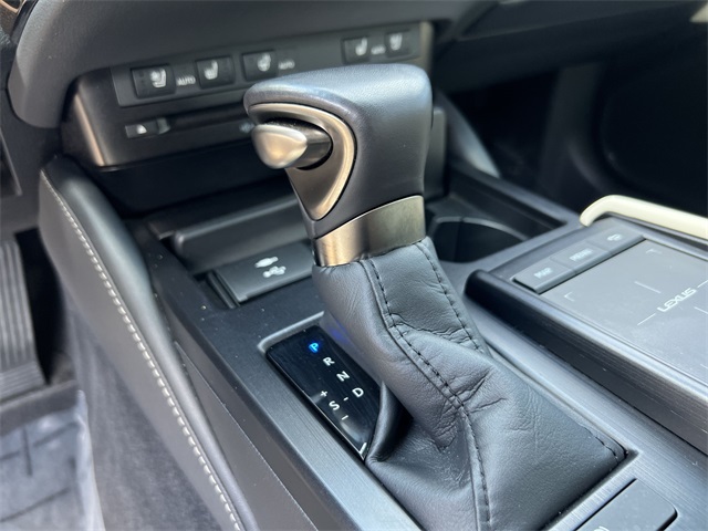 used 2022 Lexus ES car, priced at $37,940