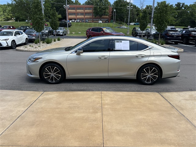 used 2022 Lexus ES car, priced at $37,940